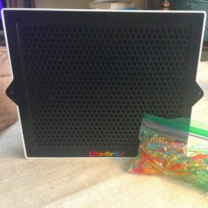 LITE BRIGHT KIDS GAME WITH PEGS - WORKS! - GREAT FOR PARTS OR EXTRA KIDS